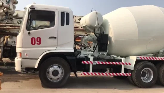 일본은 10 12 Cbm 부피 측정 콘크리트 믹서 트럭을 사용하여 재생된 중고 시멘트 혼합 트럭을 사용했습니다.